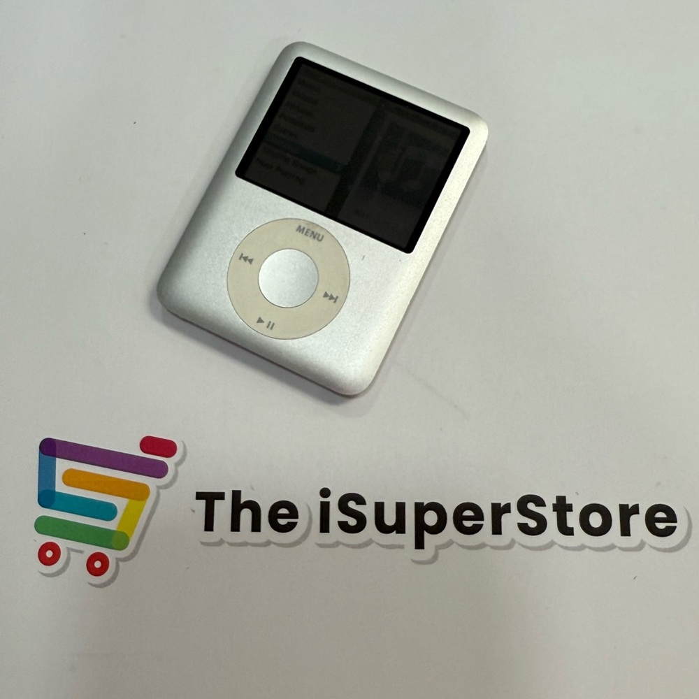 Apple iPod nano 3rd Generation 4GB Silver Excellent  + 1 YR Warranty - Picture 5 of 5